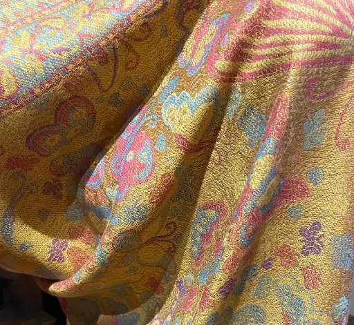 [TIPS] 復古 Jamawar 佩斯利蝴媒錦緞羊絨圍巾裹披肩