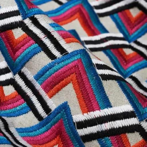 刺繡幾何圖案布料